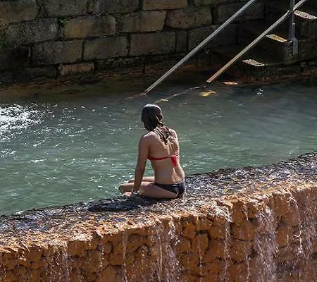 Magnolias Bed & Breakfast 4*