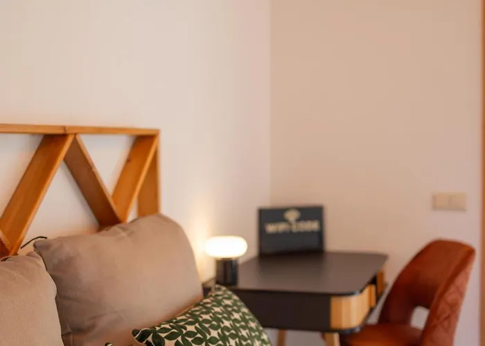 Alojamento de Acomodação e Pequeno-almoço Magnolias Lousã