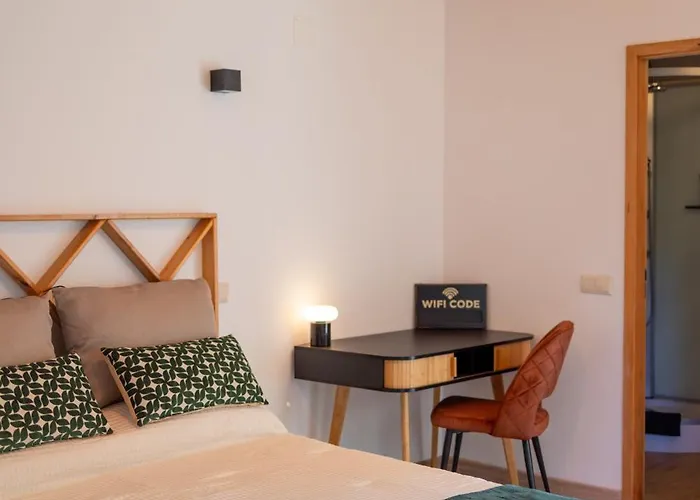 Alojamento de Acomodação e Pequeno-almoço Magnolias 4*