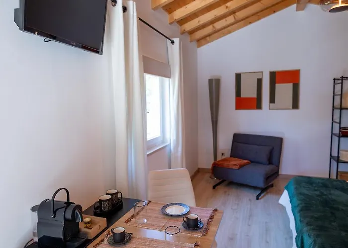 Magnolias Alojamento de Acomodação e Pequeno-almoço Lousã