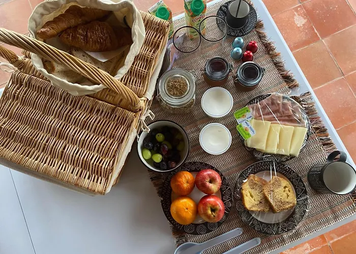 Alojamento de Acomodação e Pequeno-almoço Magnolias 4*